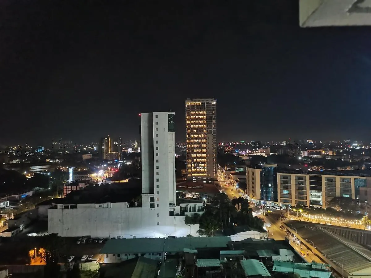Avida Towers 1Br Sea And City View Condo At Poblacion ダバオ　シティ アパートホテル