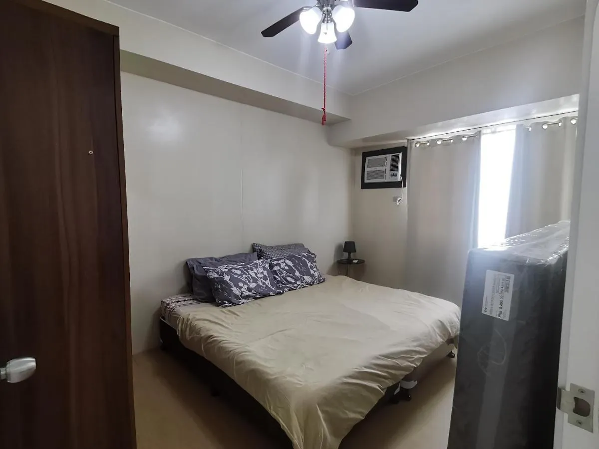 アパートホテル Avida Towers 1Br Sea And City View Condo At Poblacion ダバオ　シティ